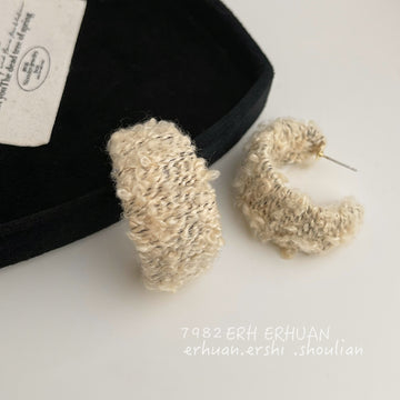 Cream Yarn Knit Wide C Hoop Stud Earrings Pair Style