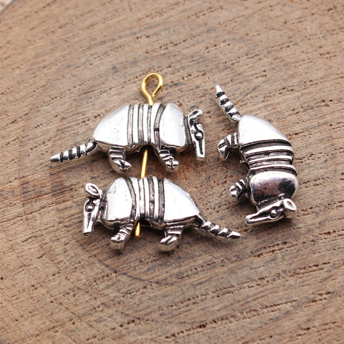 20x9.6mm 1.5g Antique Silver Zinc Alloy Armadillo Loose Metal Beads for Bracelet Jewelry Making
