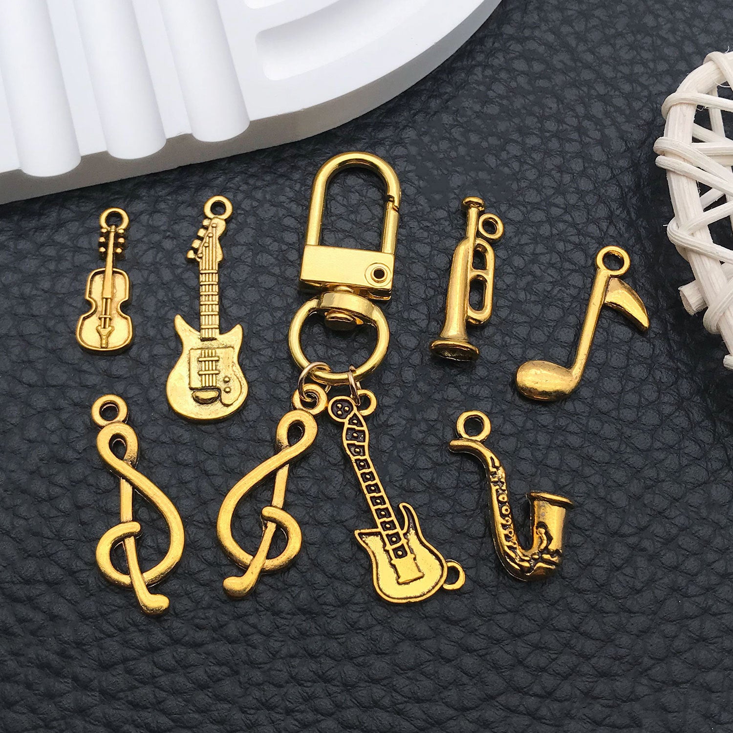 Vintage Gold Zinc Alloy Music Note Guitar Drum Instrument Charm Pendants for DIY Jewelry
