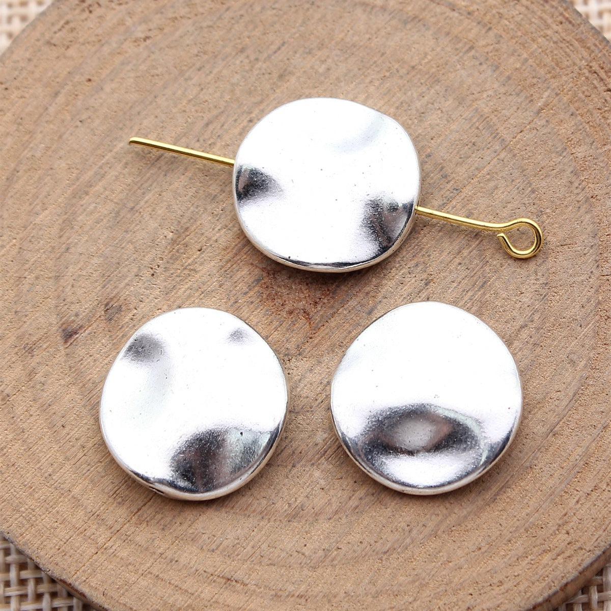 15x15x3.4mm 2.6g Antique Silver Zinc Alloy Round Loose Metal Beads with Small Hole for Bracelet Making