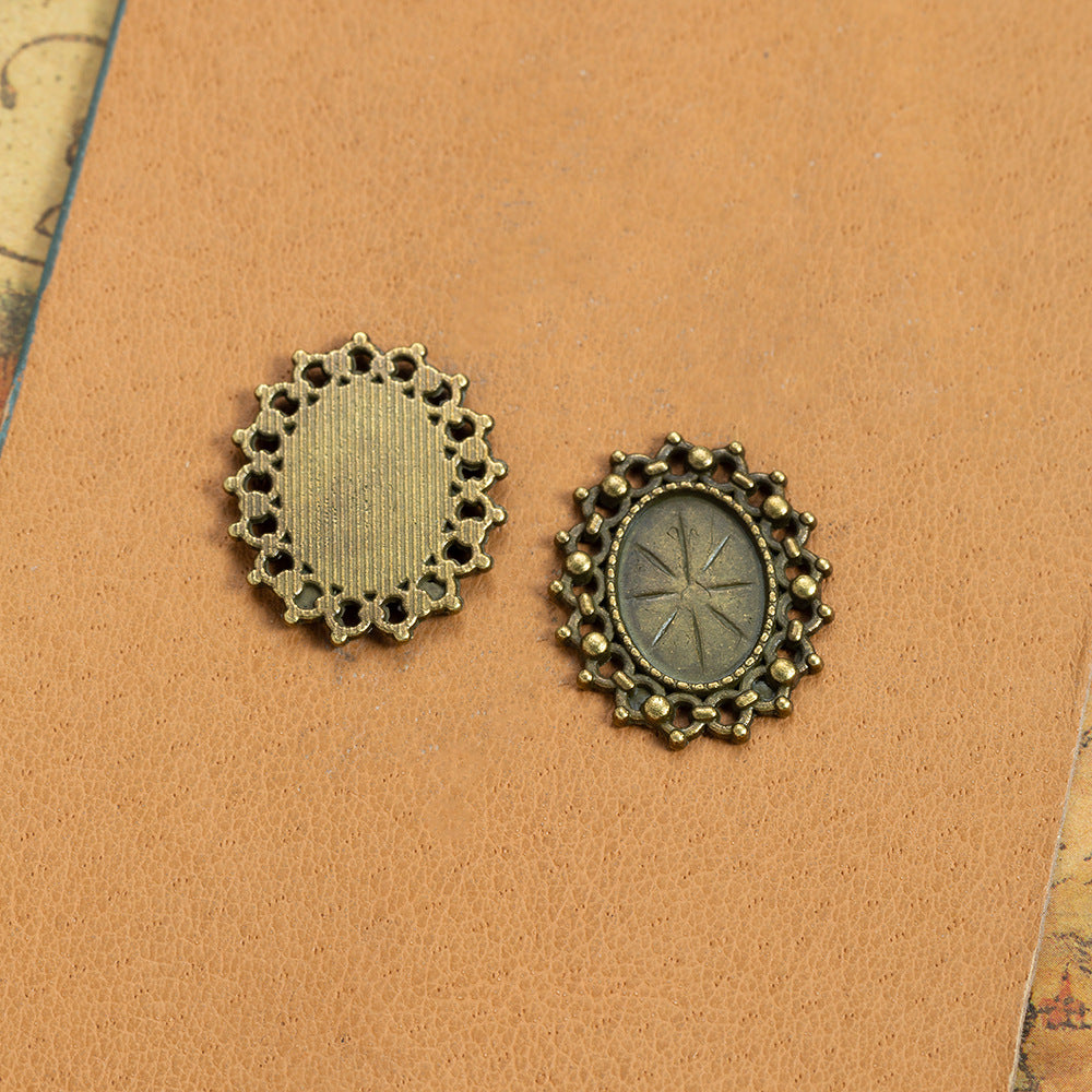 Vintage 10x14mm Oval Pendant Tray with Chain Edge