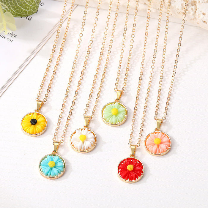 Gold Tone Round Daisy Resin Pendant Necklaces in Six Colors