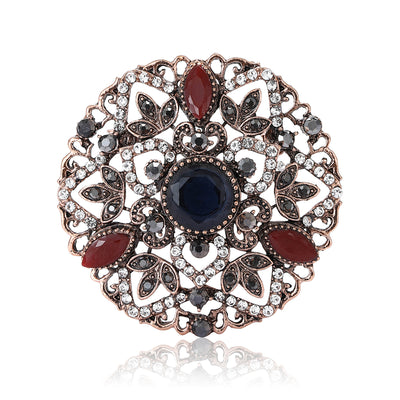Front view of Vintage Round Floral brooch