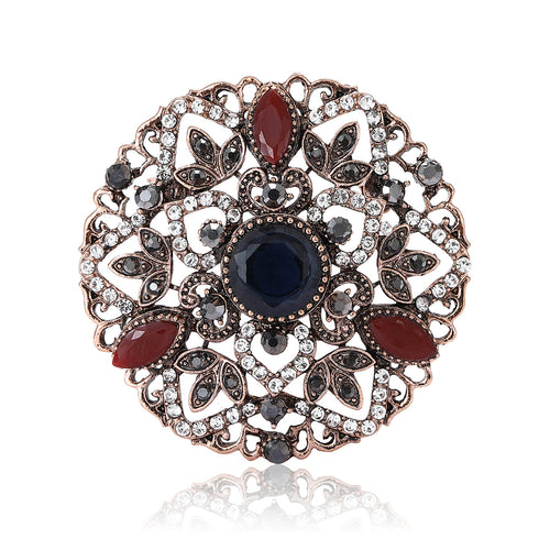 Front view of Vintage Round Floral brooch