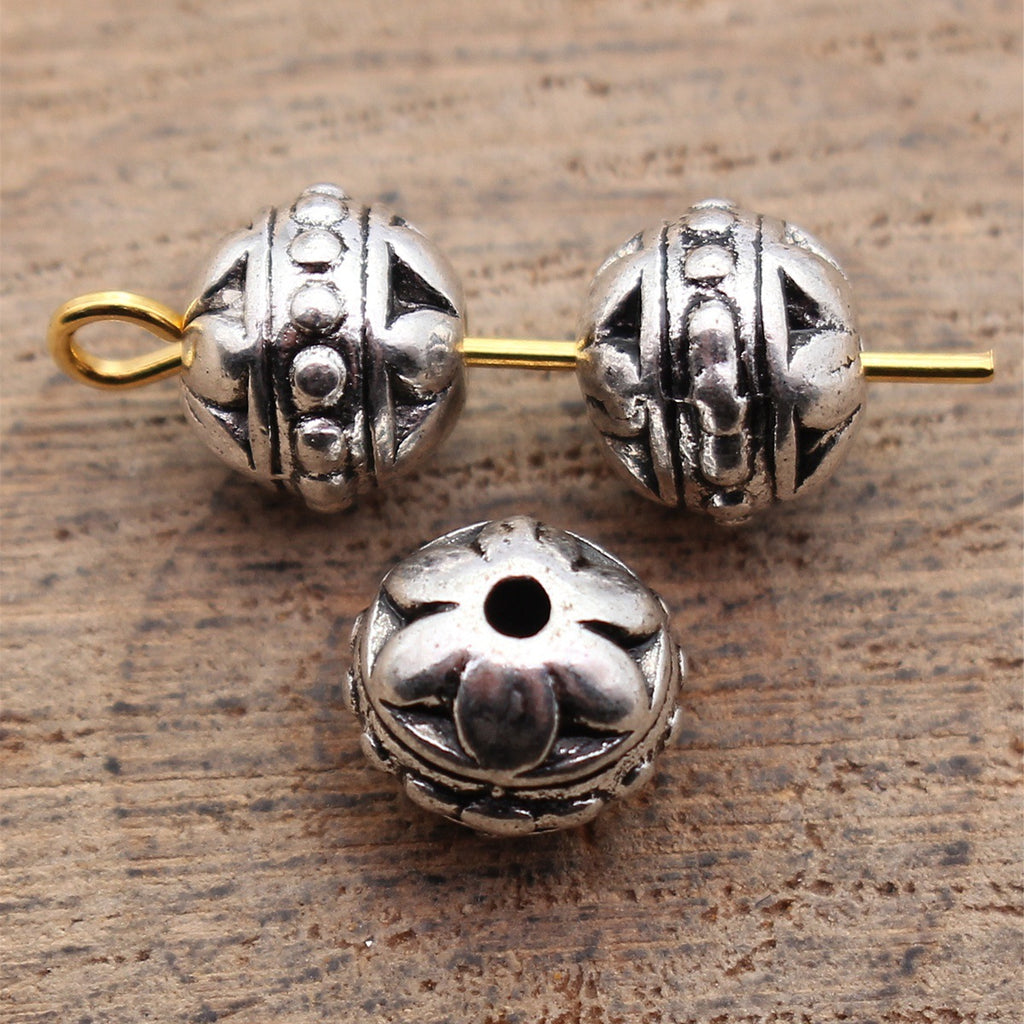 7.9x7.9x7.9mm 1.3g Antique Silver Zinc Alloy Double Sided Floral Pattern Spacer Beads for DIY Bracelets