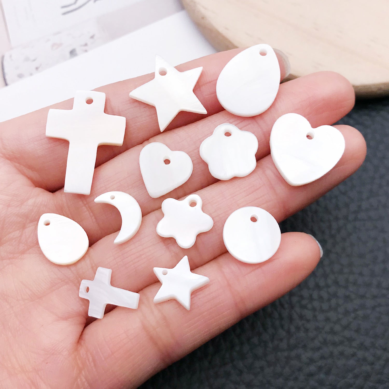 Zinc Alloy Shell Cross Heart Charm Pendants for DIY Bracelet Necklace Jewelry Making