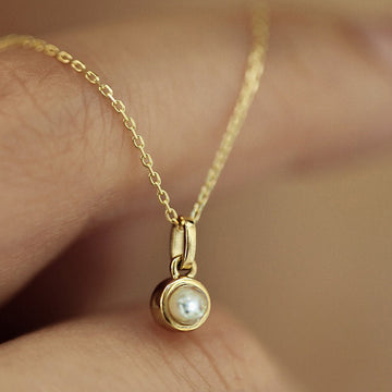 Gold Tone Mini Round Bezel Pearl Pendant Necklace Chain