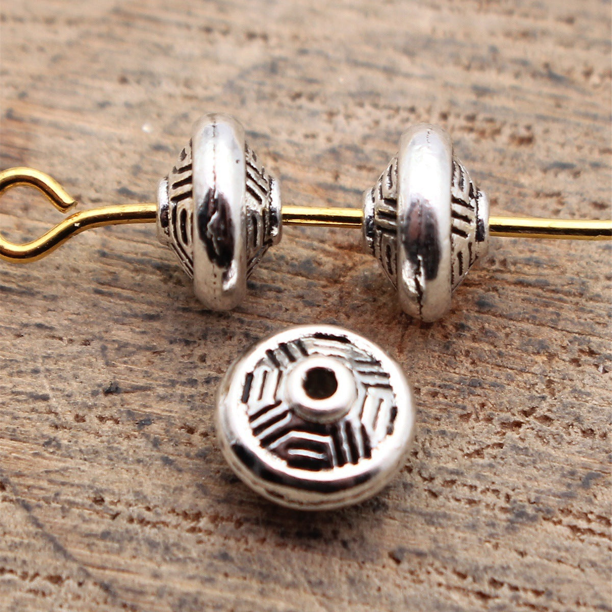 7x7x4.5mm 0.53g Antique Silver Zinc Alloy Textured Round Spacer Beads for Bracelet Jewelry Making