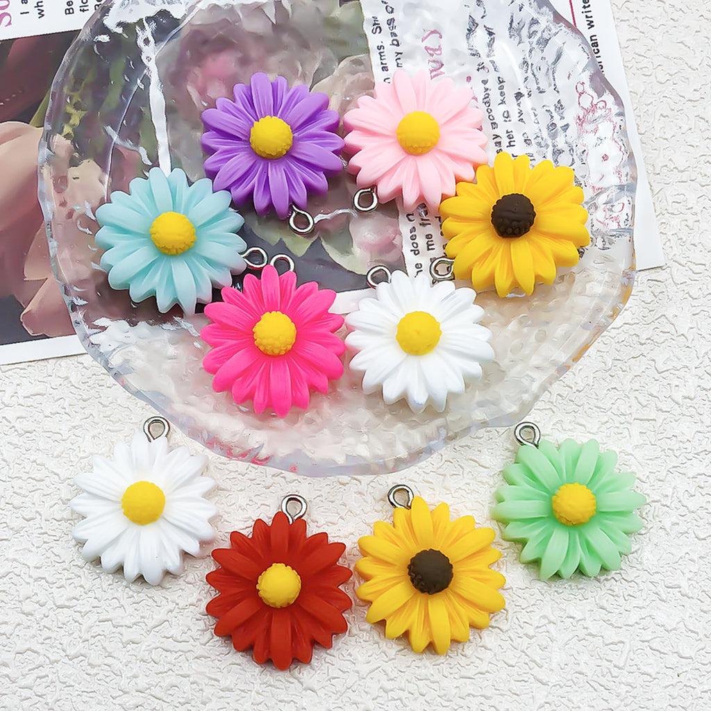 Resin Small Daisy Flower Charm Pendant for DIY Necklace Earrings Keychain