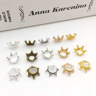 Printed detail graphic for the crown charms