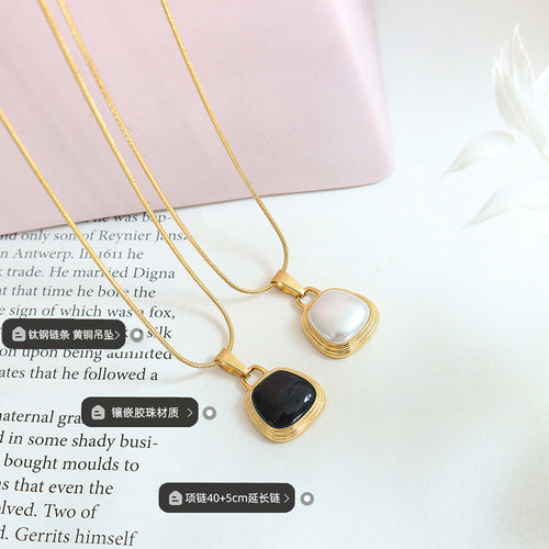 Black and white cushion resin pearl gold snake chain necklaces with printed labels