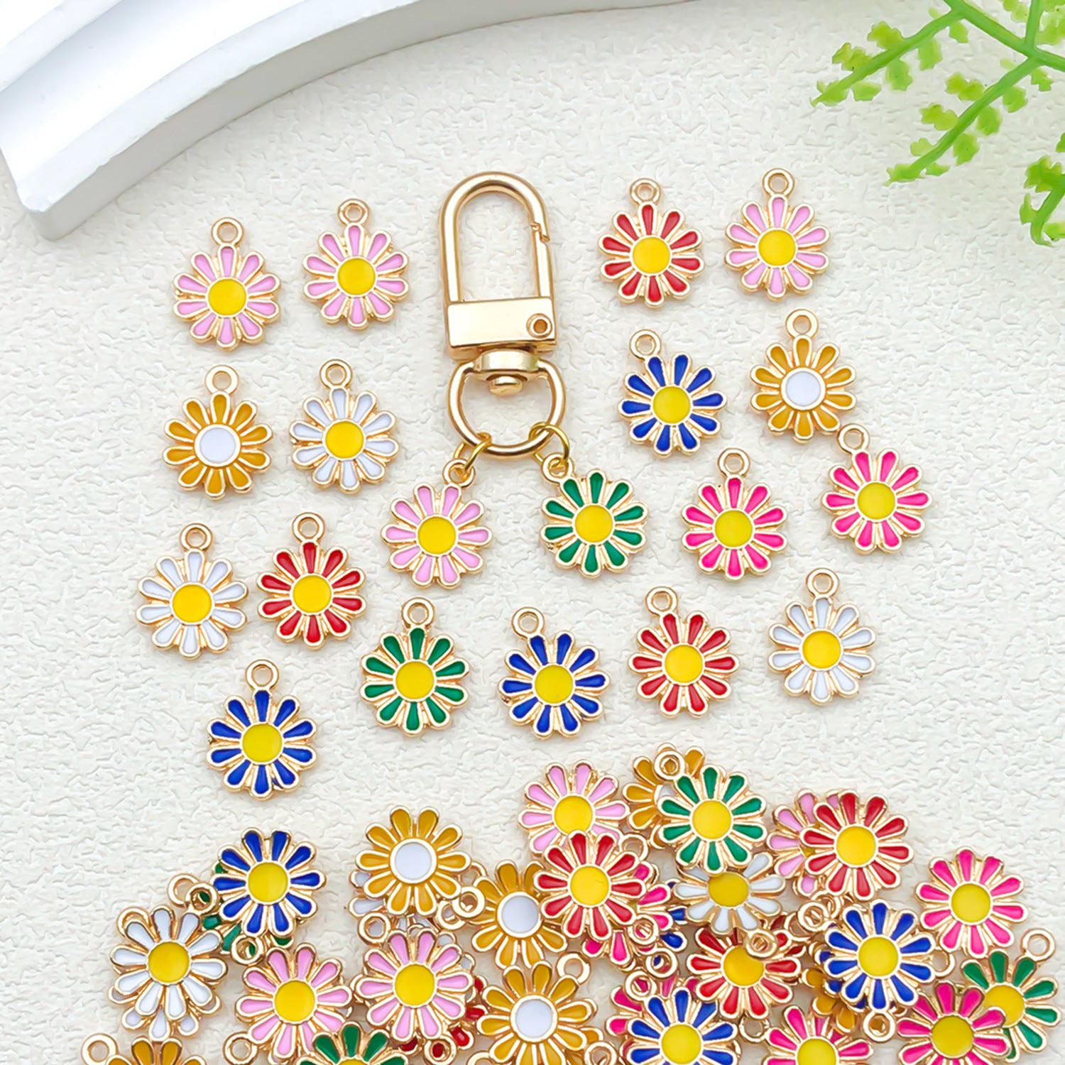 Enamel Zinc Alloy Sunflower Daisy Flower Charm Pendant for Bracelets Necklaces Keychains