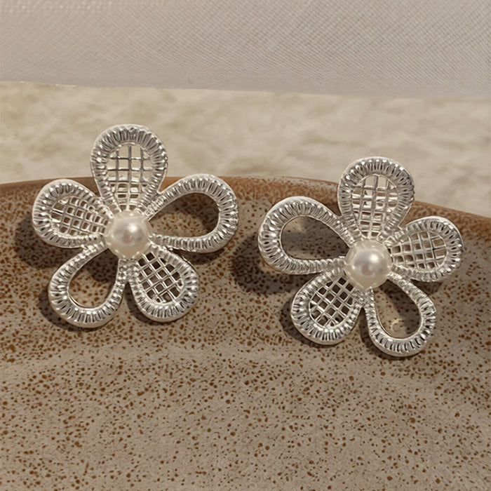 Openwork Flower Pearl Stud Earrings With Polished Metal Tone Details