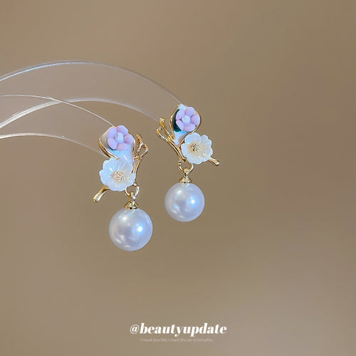 Pastel Pearl Flowers in a display view