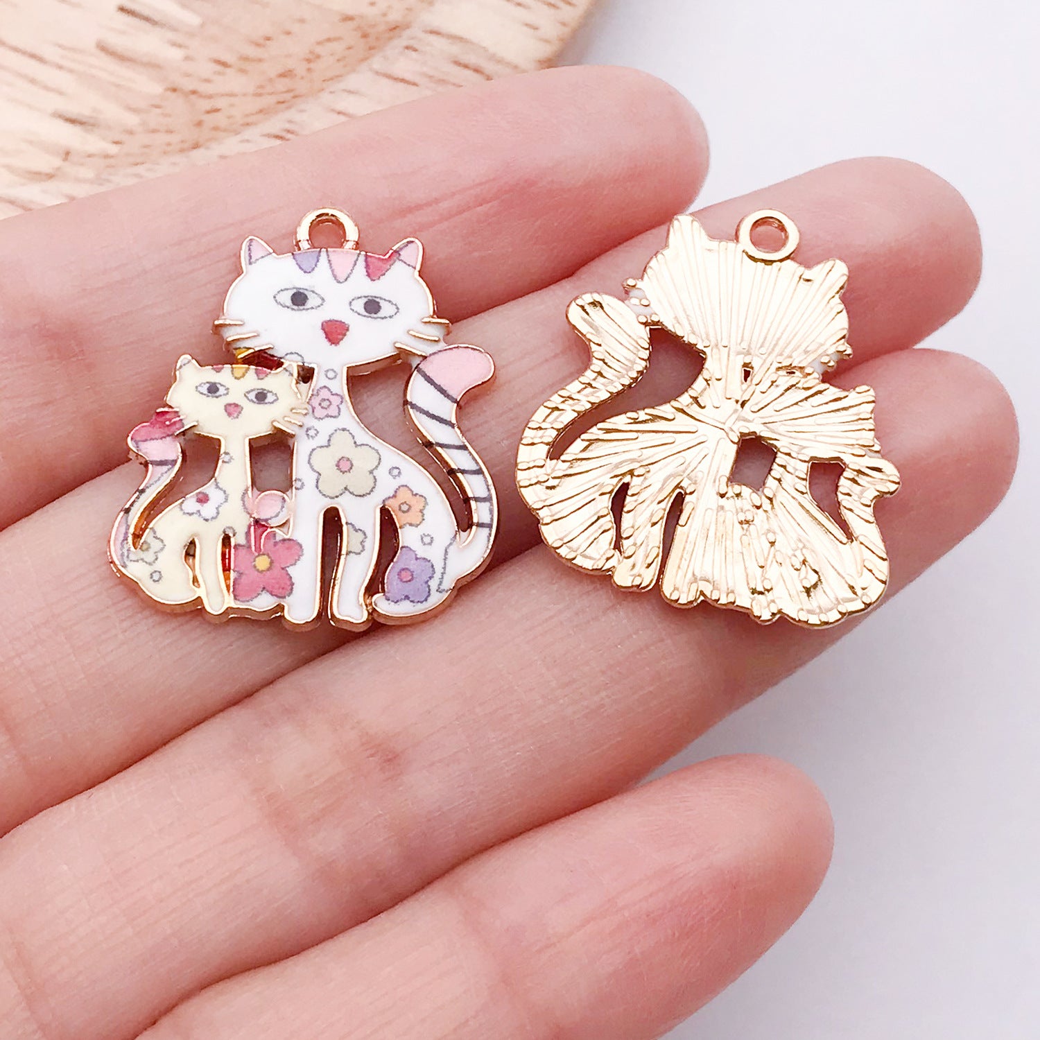 Enamel Zinc Alloy Cartoon Cat Charm Pendant for DIY Bracelet Necklace Keychain Jewelry
