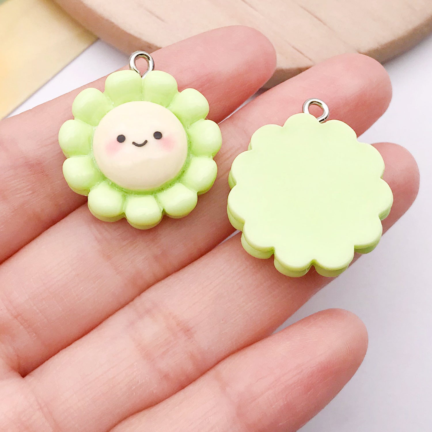Resin Smiley Sunflower Flower Charm Pendant for DIY Earrings Necklace Bracelet Accessories
