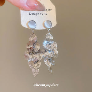 Silver Filigree Leaf Chandelier Earrings with Reflective Details