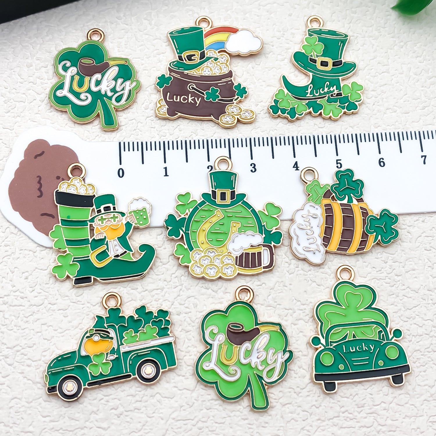 Enamel Zinc Alloy Clover LUCK Irish Charm Pendant for Bracelets Earrings and Keychains
