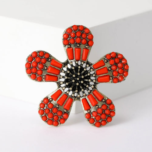 Angled view of the southwestern flower brooch