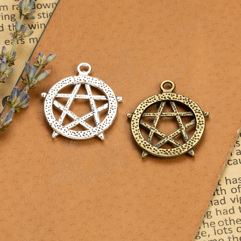 30x28mm Vintage Circle Star Alloy Charm Pendant