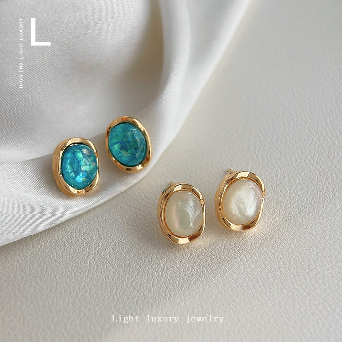 Gold Irregular Bezel Oval Cabochon Stud Earrings Pair