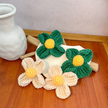 Crochet Yarn Flower Stud Earrings Cream and Green Styles