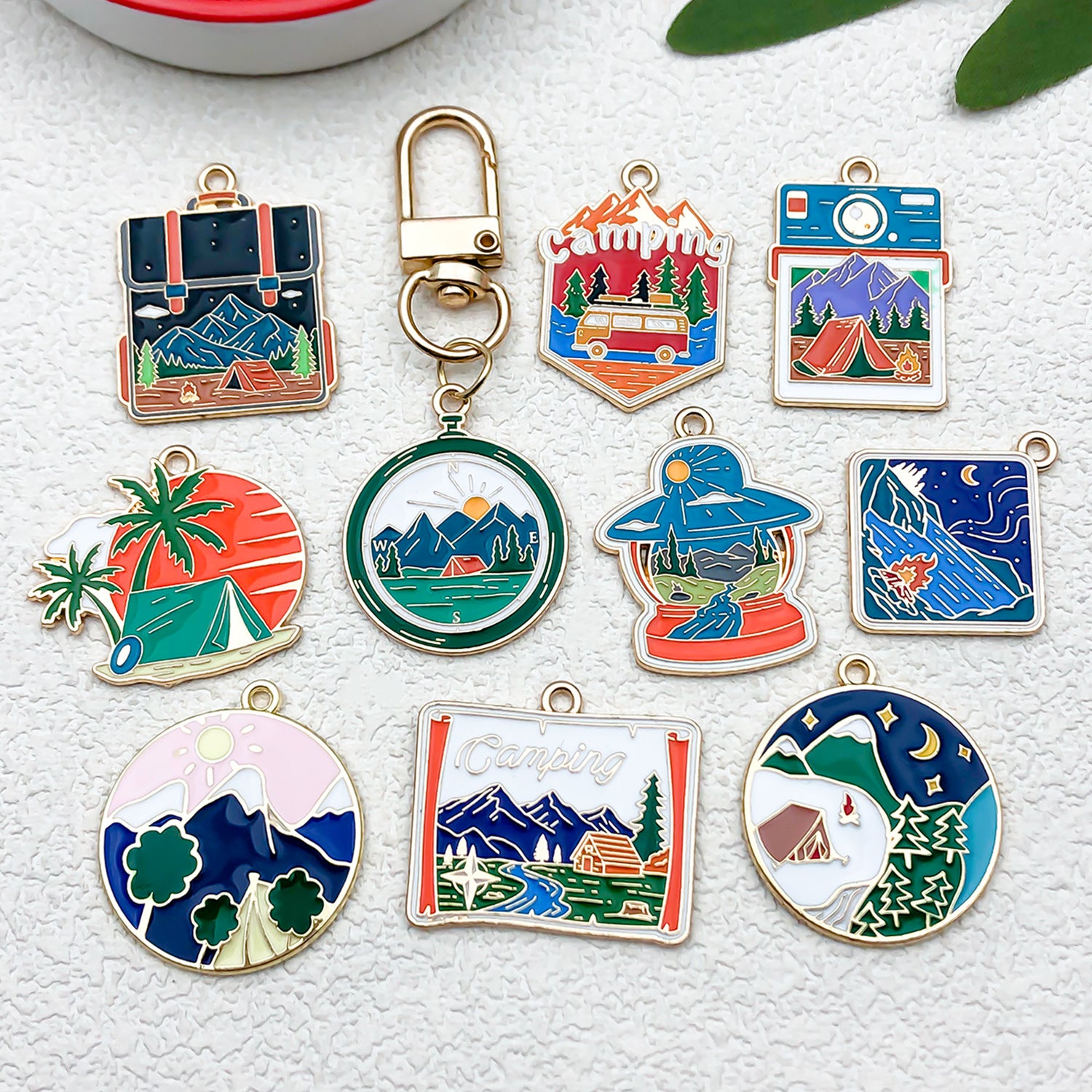 Enamel Zinc Alloy Day Night Snow Mountain Landscape Painting Charm Pendant for Keychains