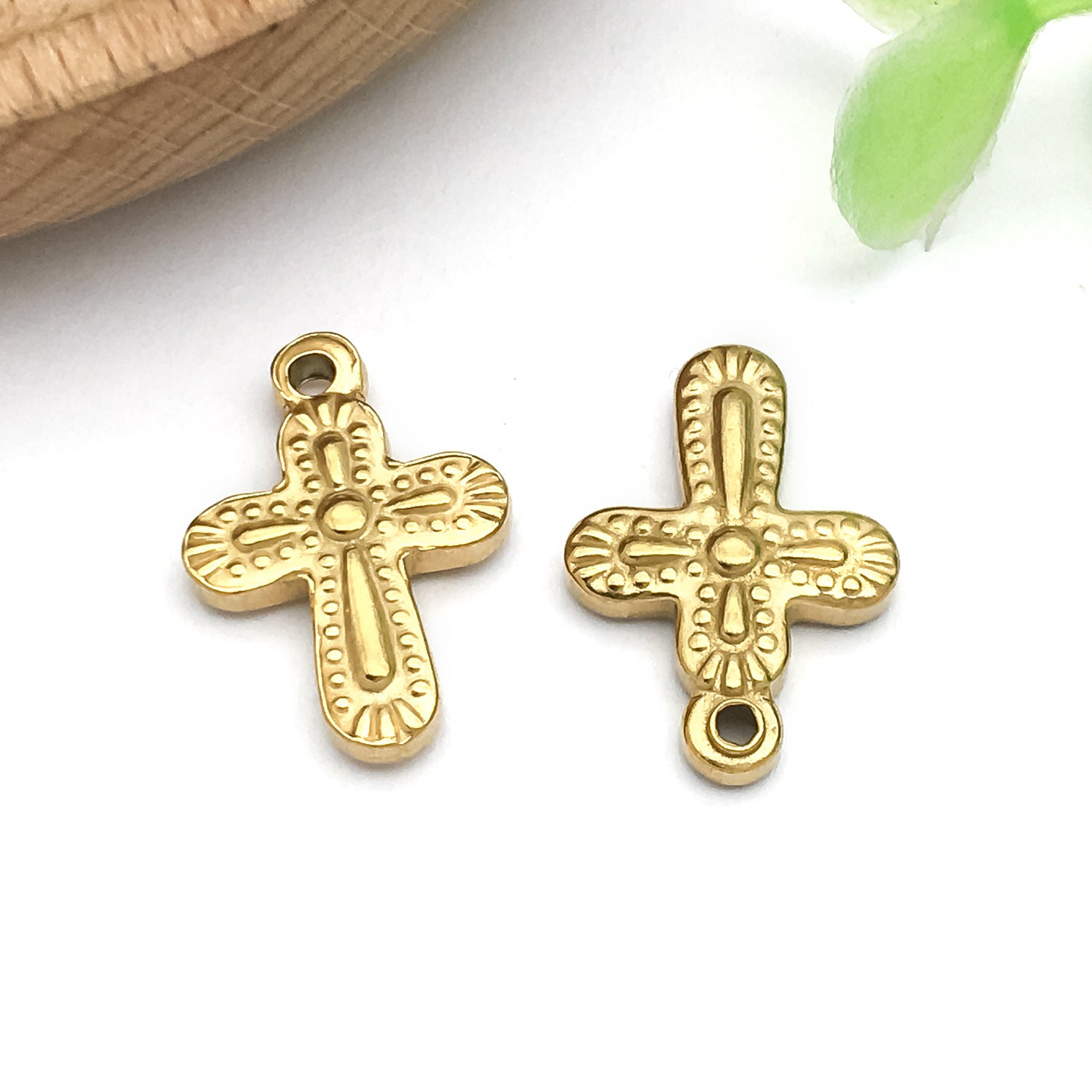 Gold Stainless Steel Vintage Cross Charm Pendant for DIY Bracelet Necklace Jewelry