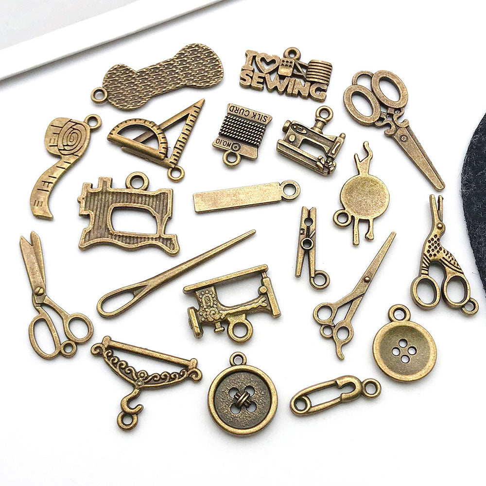 Vintage Zinc Alloy Sewing Machine Charm Pendant for DIY Keychain Bracelet Necklace