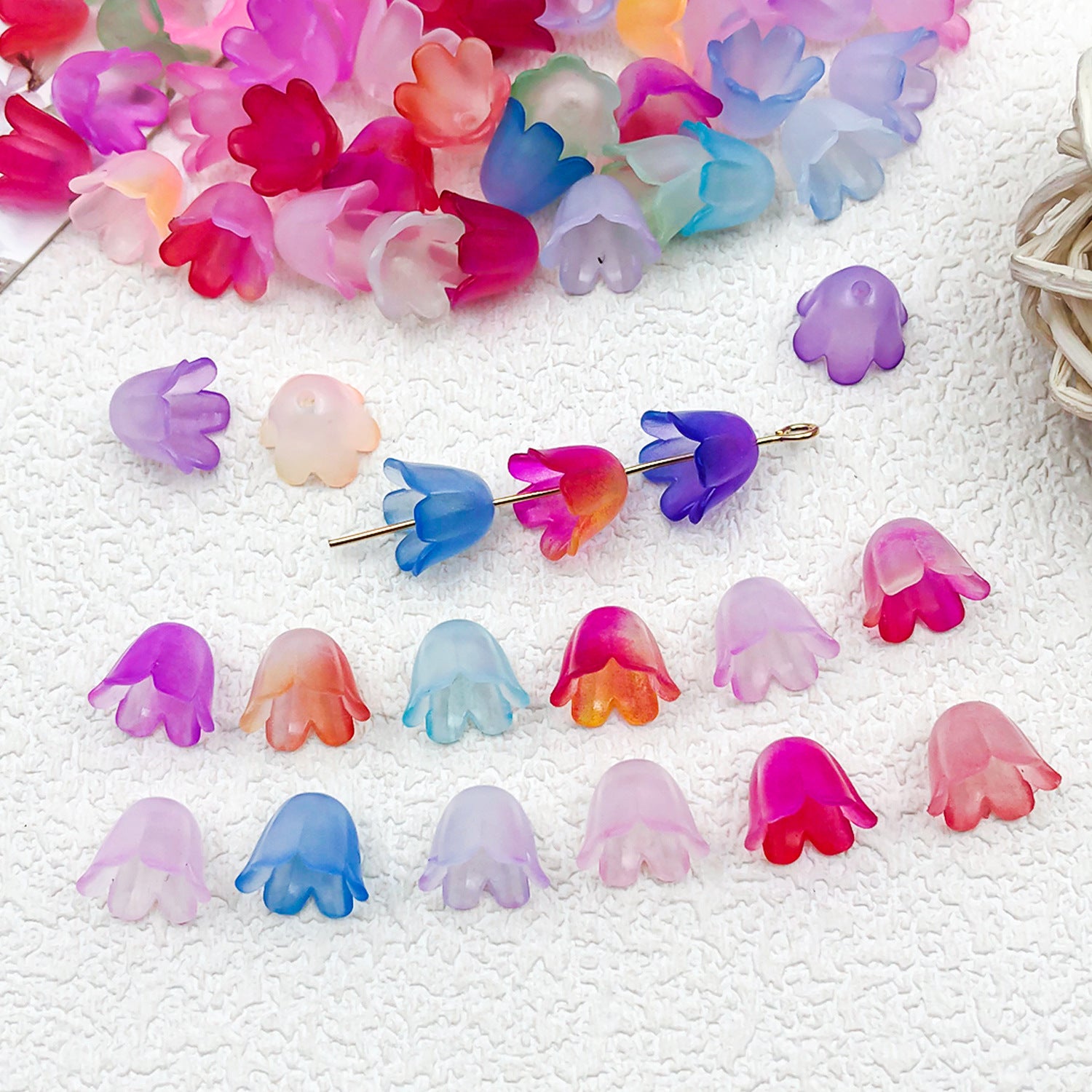 Acrylic Flower Charm Pendants Style 7804
