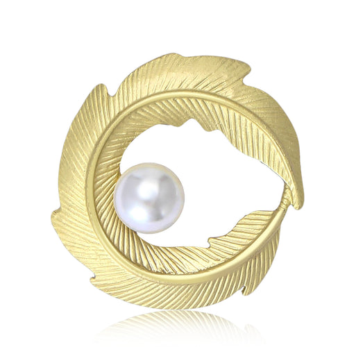Matte gold curved leaf circle brooch with white pearl center