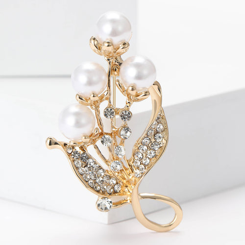 Pearl Leaf Spray Brooch close-up highlighting the front decoration