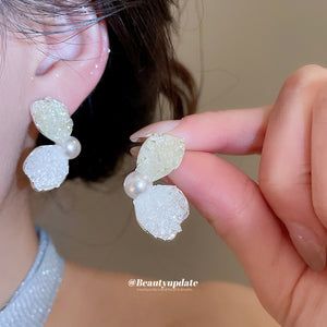 Green Crystal Butterfly Stud Earrings With White Textured Wings