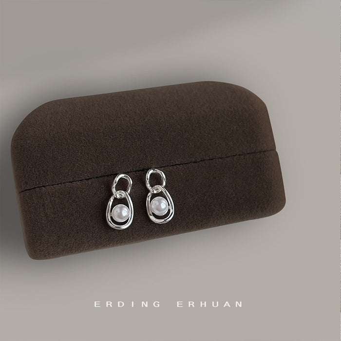 Silver Linked Oval Geometric Pearl Stud Earrings Pair