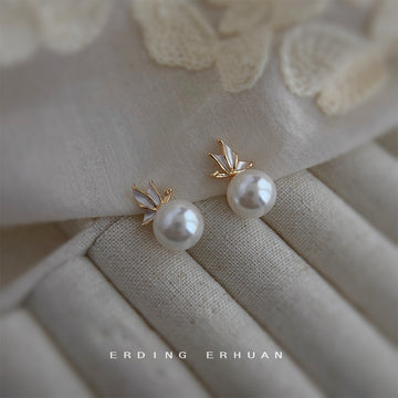 White Pearl Gold Butterfly Wing Stud Earrings Pair