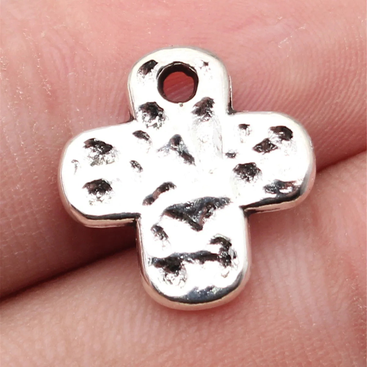17x16mm 1.8g Multicolor Zinc Alloy Hammered Cross Charm Pendant for DIY Necklace Bracelet Jewelry