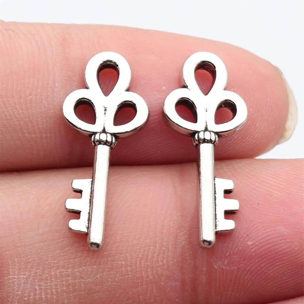 25x11mm 1.5g Blackened White K Color Zinc Alloy Key Charm Pendant for DIY Necklace Bracelet Making