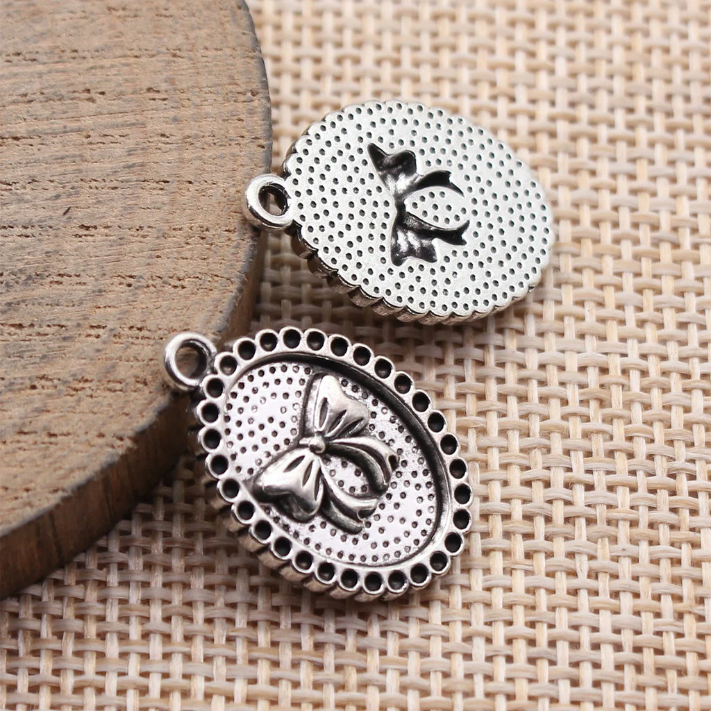 23x16mm 2g Antique Silver Zinc Alloy Bow Oval Tag Butterfly Charm Pendant for DIY Necklace Bracelet Making