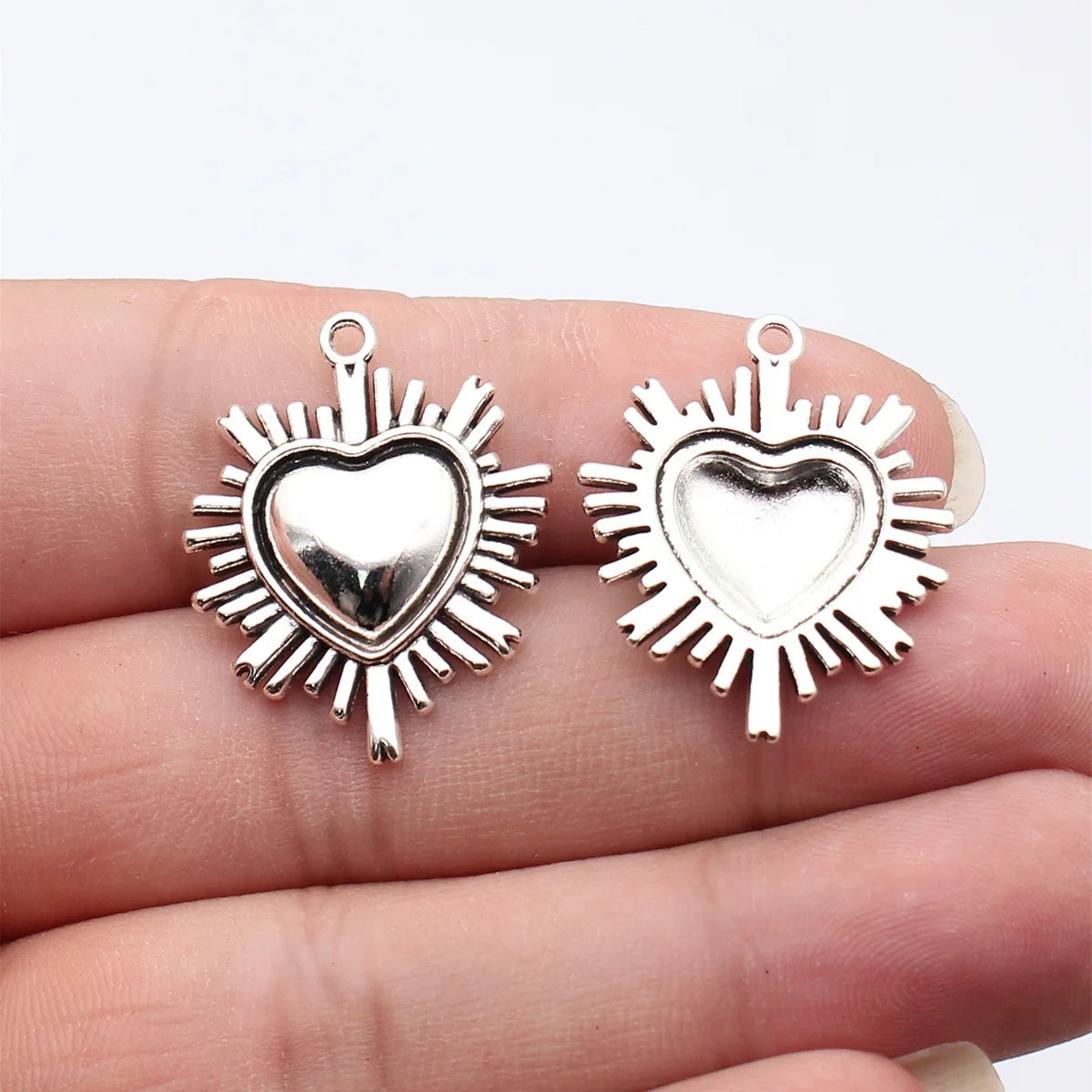 30x24mm 2.8g Antique Silver Tone Zinc Alloy Barbed Heart Charm Pendant for DIY Jewelry Making