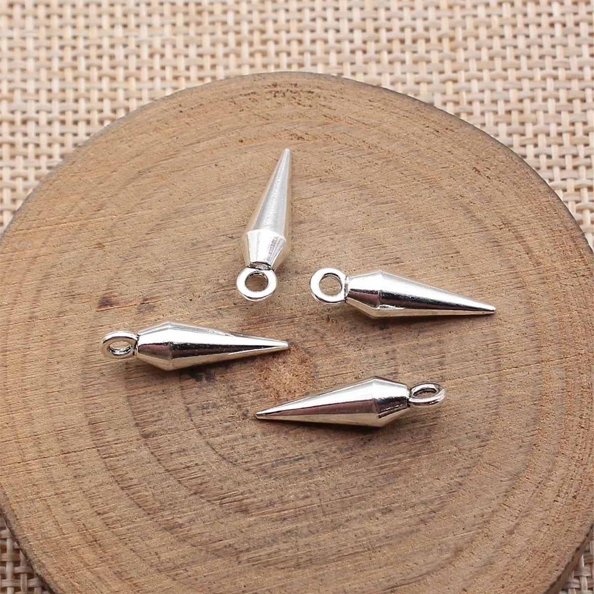 18x5x5mm 0.9g Antique Silver Zinc Alloy Awl Charm Pendant for DIY Bracelet Necklace Making