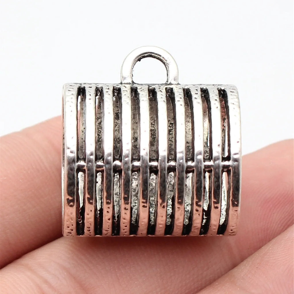 28x26x23mm 11.9g Antique Silver Zinc Alloy Retro Scarf Buckle Jewelry Finding for DIY Scarf Accessories