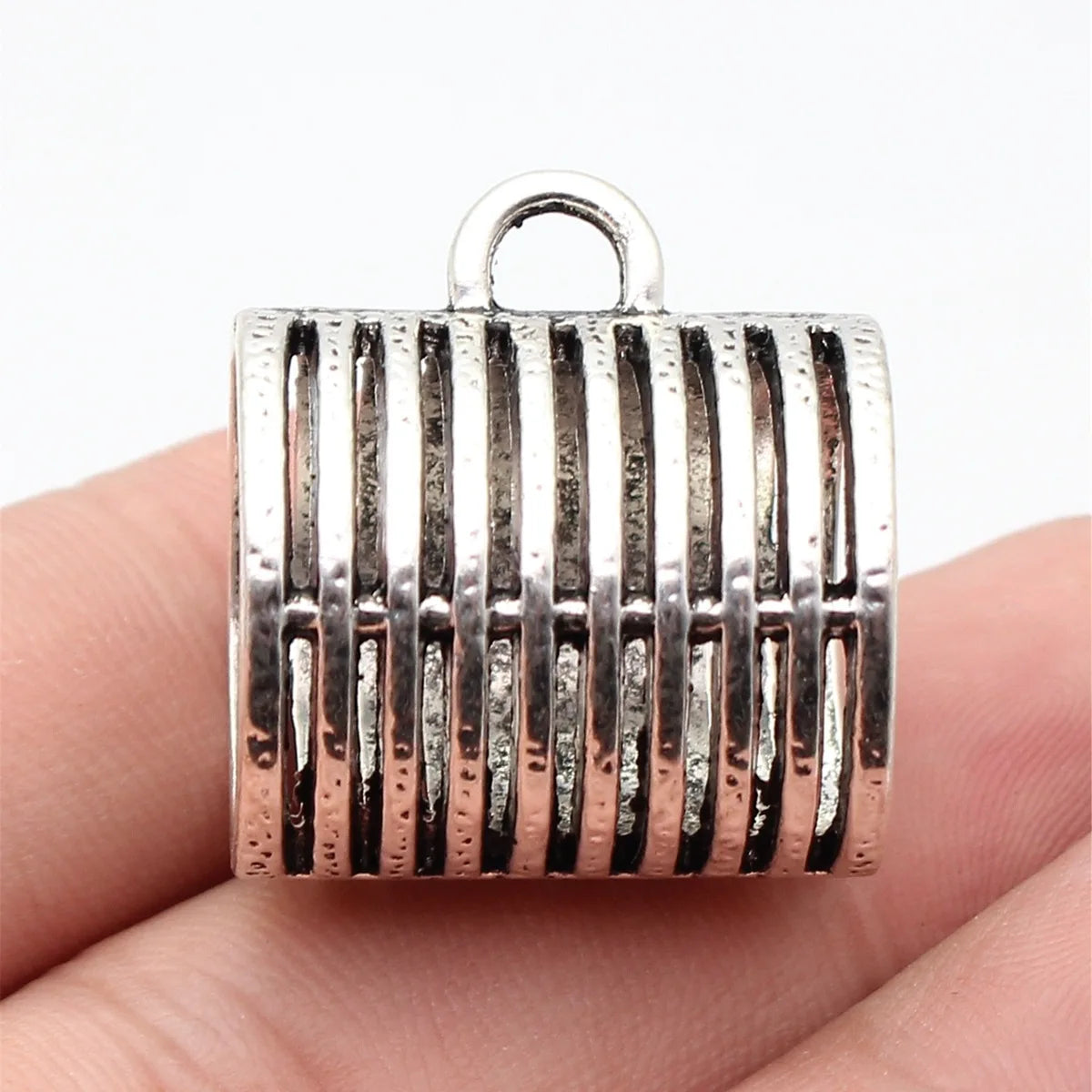 28x26x23mm 11.9g Antique Silver Zinc Alloy Retro Scarf Buckle Jewelry Finding for DIY Scarf Accessories