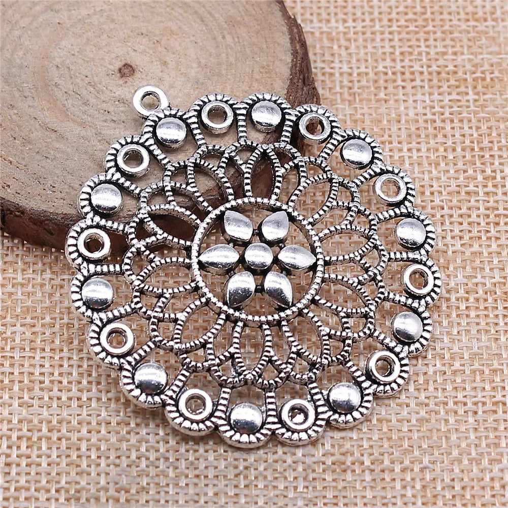 57x53mm 13g Antique Silver Zinc Alloy Floral Round Disc Bohemian Charm Pendant for DIY Jewelry