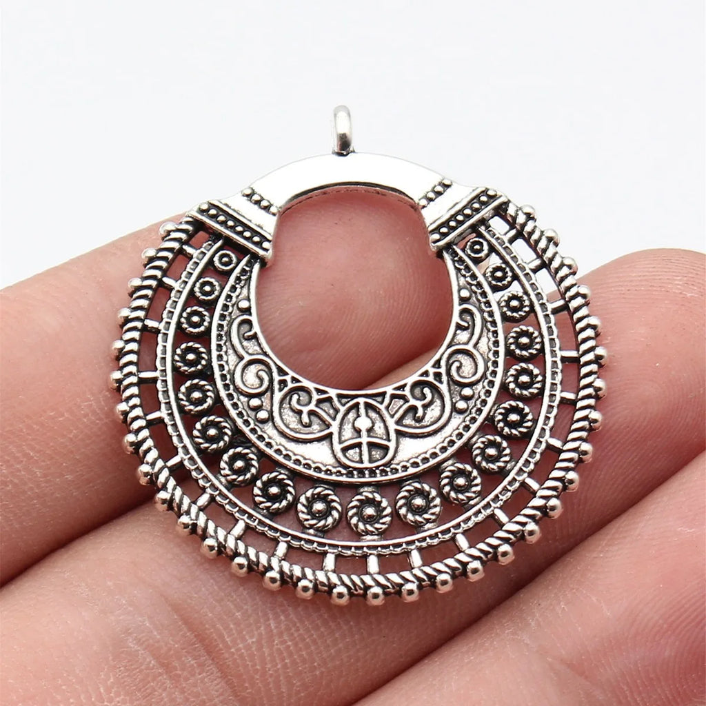 39x37mm 4.2g Antique Silver Tone Zinc Alloy Filigree Half Moon Hollow Charm Pendant for DIY Earrings Necklace