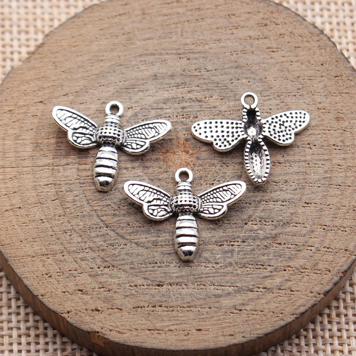 19x16mm 0.96g Multicolor Zinc Alloy Bee Charm Pendant for DIY Necklace Bracelet Jewelry Making