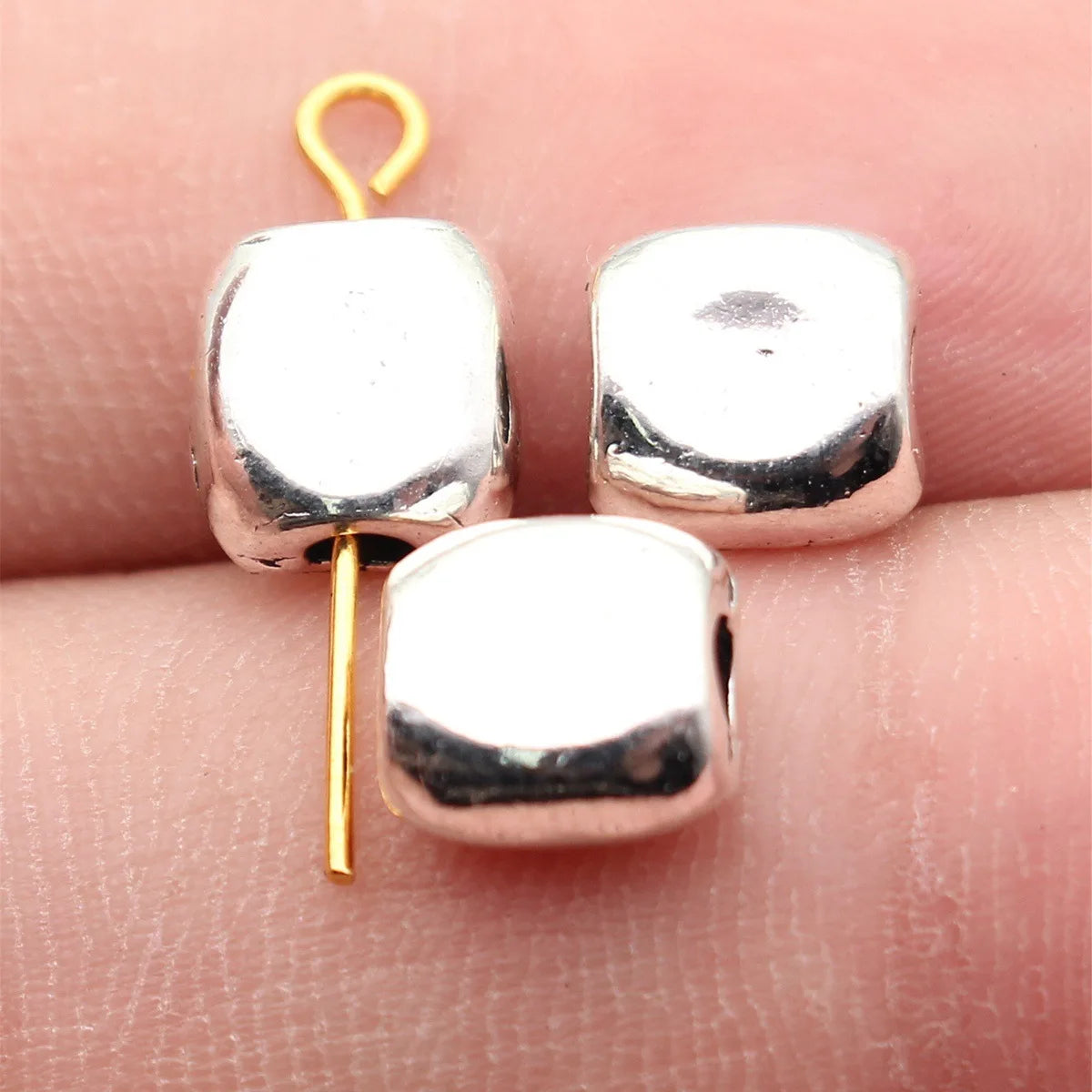 8.3x8.2x4.7mm 1.2g Multicolor Zinc Alloy Square Flat Spacer Beads Loose Metal Beads for DIY Bracelet Making