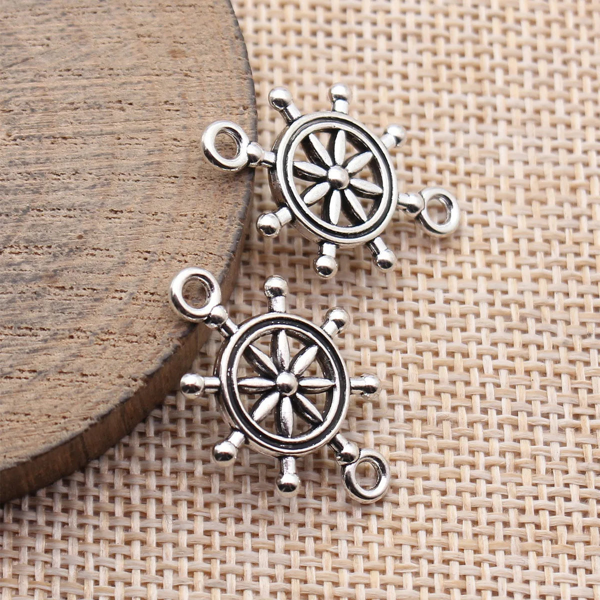 26x18mm 1.5g Antique Silver Zinc Alloy Rudder Connector Charm for Bracelet Necklace Jewelry Making