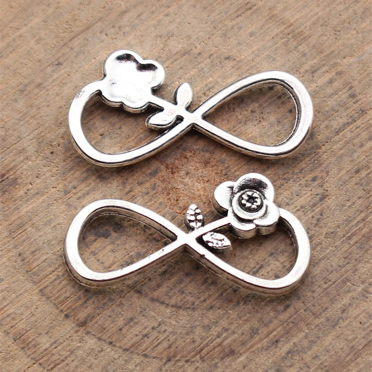 20x10mm 0.66g Antique Silver Zinc Alloy Flower Infinity Symbol Connector Charm for DIY Bracelet Making