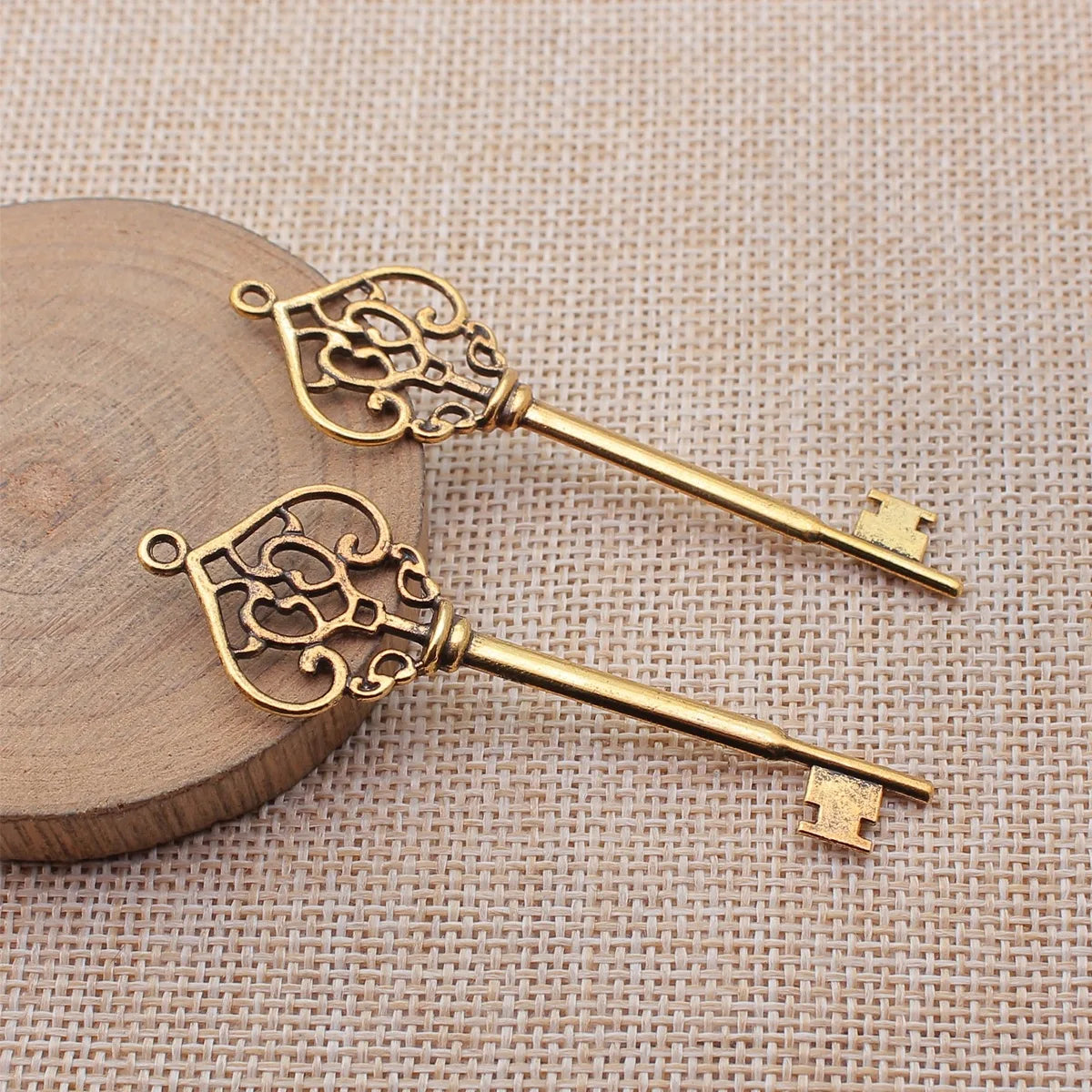22x69mm 3.1g Multicolor Zinc Alloy Key Charm Pendant for DIY Necklace Bracelet Jewelry Making