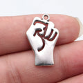 27x17mm 2.3g Antique Silver Zinc Alloy Fist Gesture Charm Pendant for DIY Necklace Bracelet Jewelry